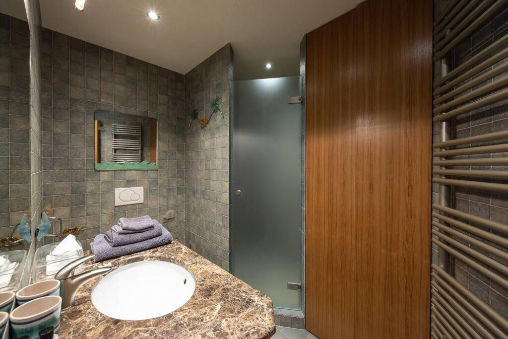 Villa In Gated Community Of Hotel La Reserve รามาตูแอล ภายนอก รูปภาพ